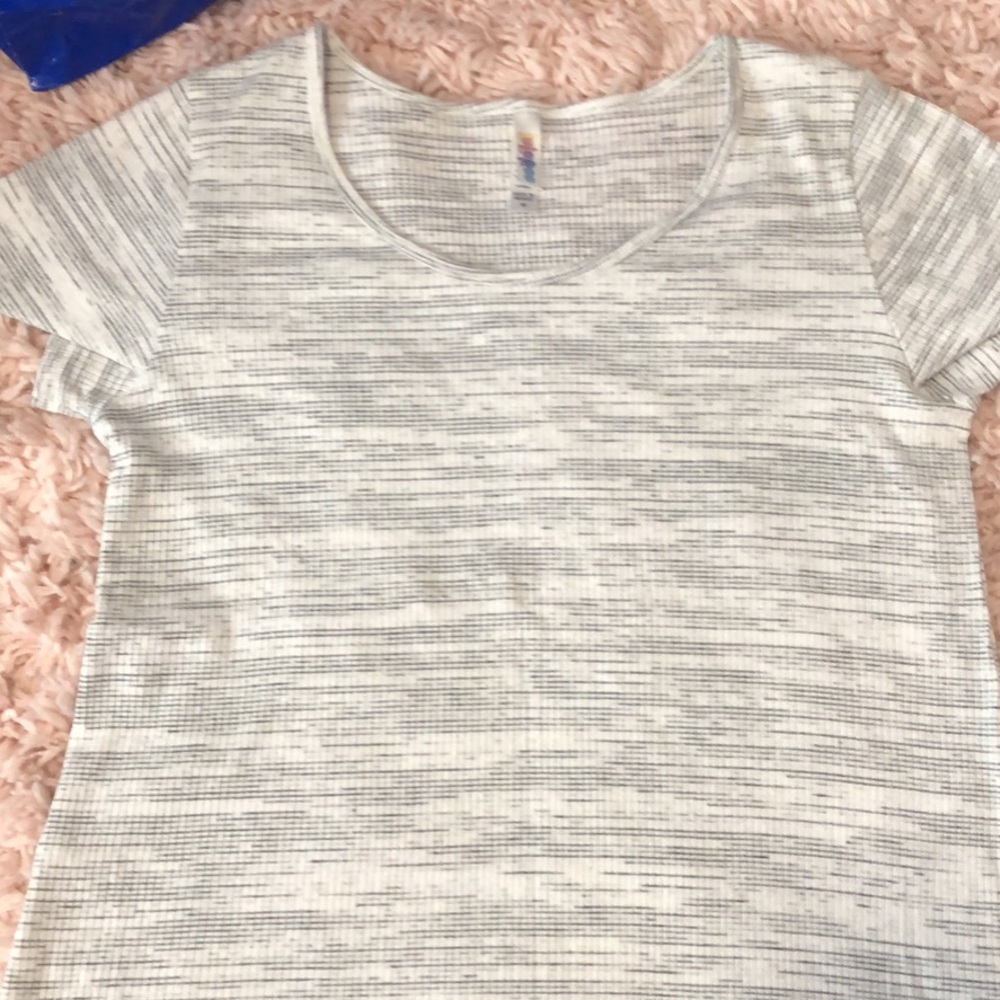 LuLaRoe top
